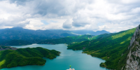 Bovilla Lake & the Café Restaurant on the Mountain
