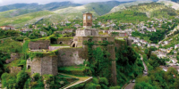 Sarandë via Gjirokastrër (UNESCO)